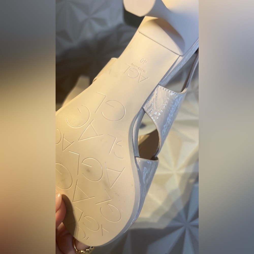 NWT AGL Elegant Cream Slingback Heels - Picture 7 of 9